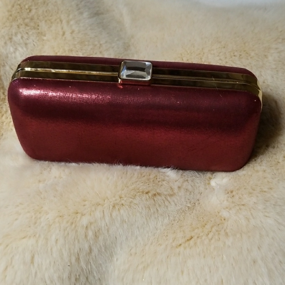 Red Clutch